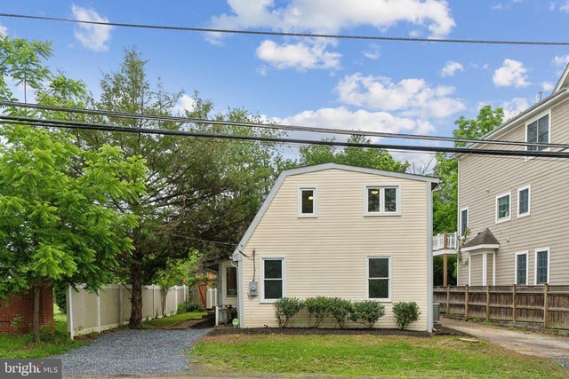 13763 Travilah Rd, Rockville