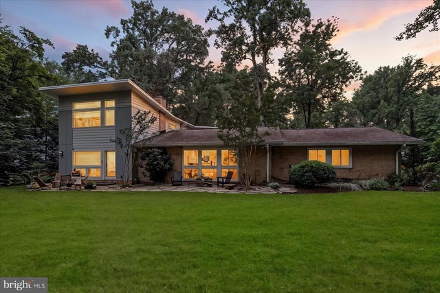 8216 Fenway Rd, Bethesda