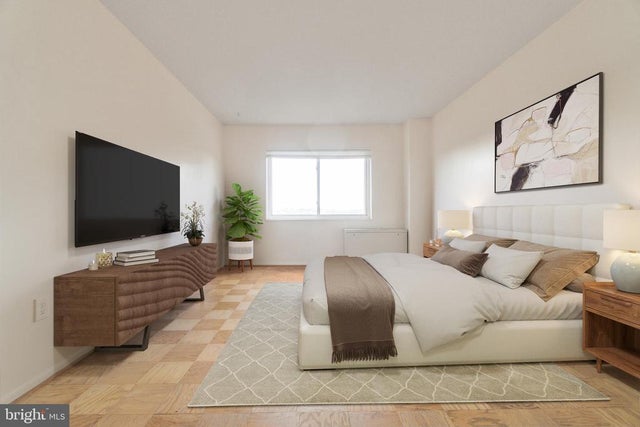 1111 W University Blvd W #813-a, Silver Spring