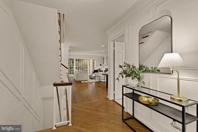 4939 Crescent St #c18, Bethesda