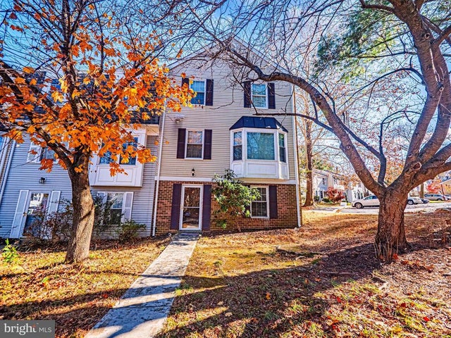 101 Kestrel Ct, Gaithersburg