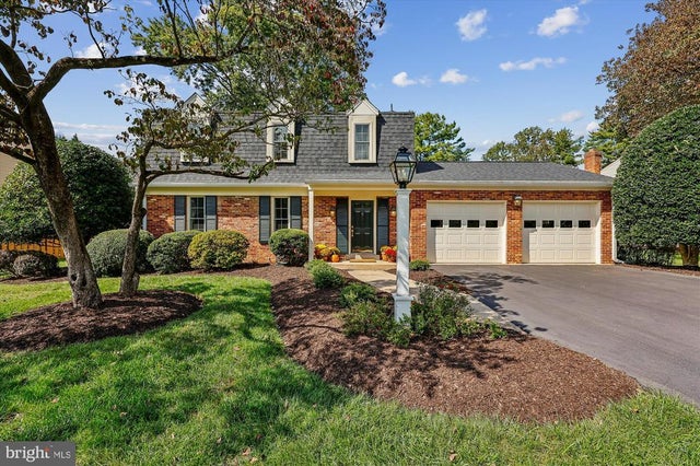 4715 Powder House Dr, Rockville