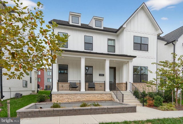 6917 Silver Linden St, Bethesda