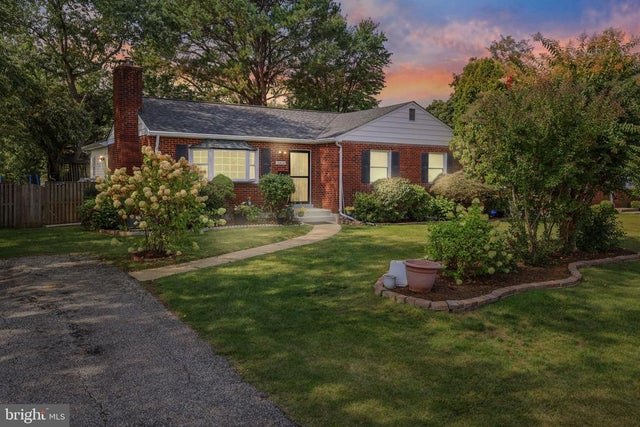 10802 Blossom Ln, Silver Spring