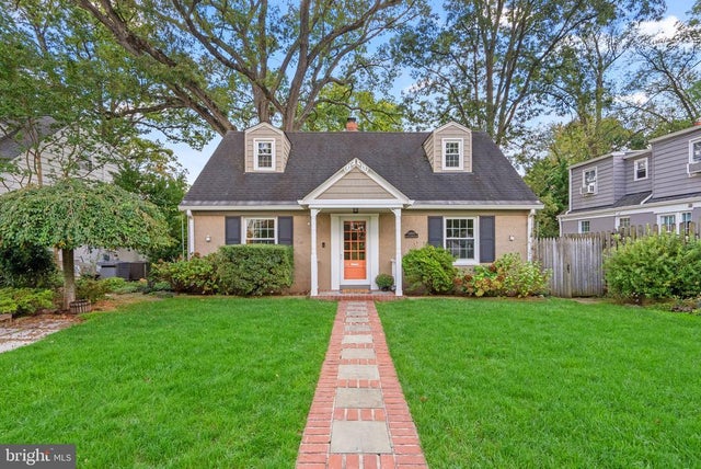10603 S Dunmoor Dr, Silver Spring