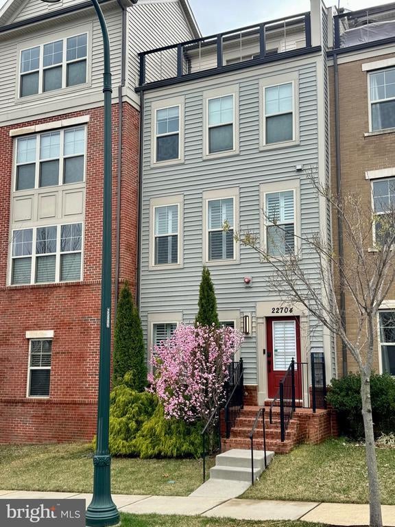 22704 Cabin Branch Ave, Clarksburg