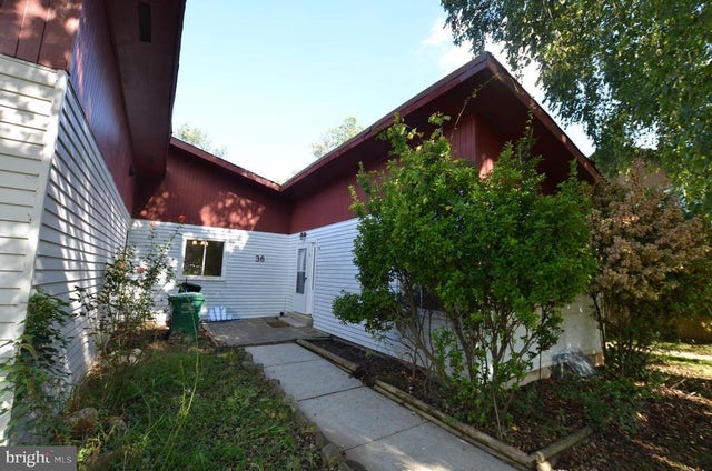 36 Steven Ct #211, Gaithersburg