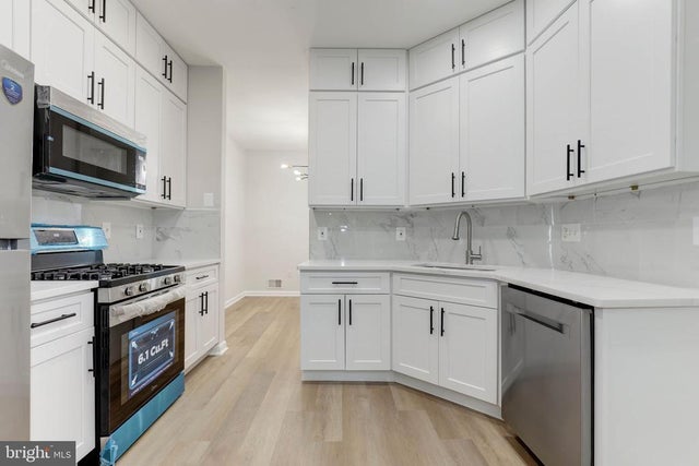 18087 Royal Bonnet Cir, Gaithersburg