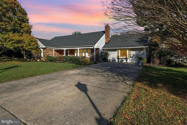 13805 Rippling Brook Dr, Silver Spring