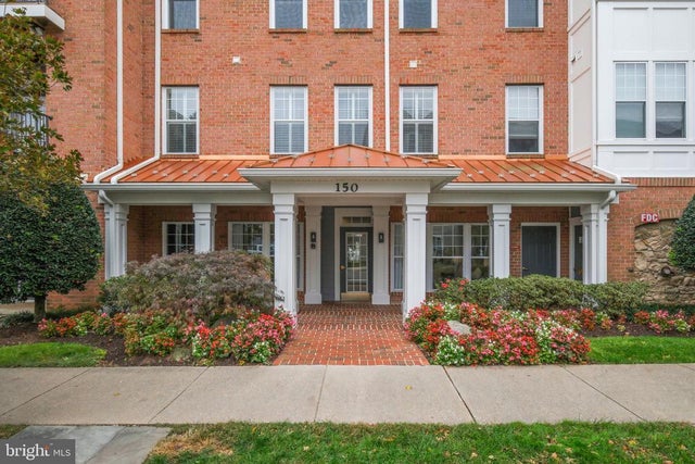 150 Chevy Chase St #102, Gaithersburg