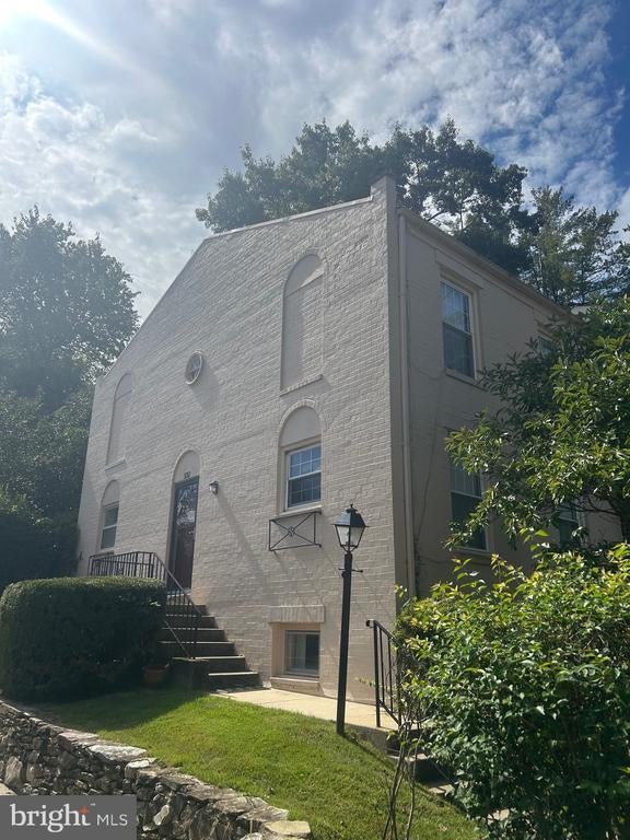 532 Meadow Hall Dr #a532, Rockville