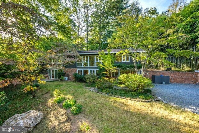 7108 Broxburn Dr, Bethesda