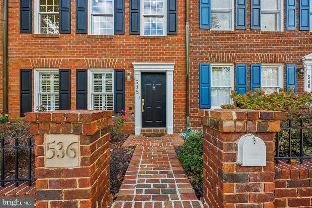 536 Tschiffely Square Rd, Gaithersburg
