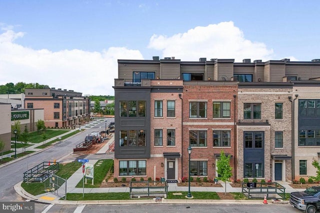 1233 Northside Park Blvd #elevator 59, Potomac