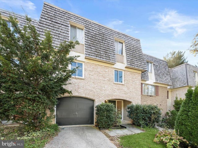 19037 Capehart Dr, Gaithersburg