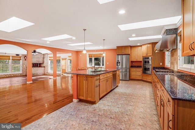 2129 Countryside Dr, Silver Spring