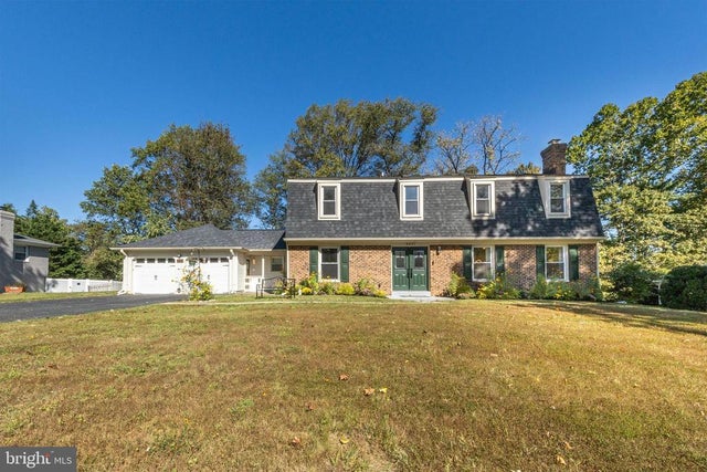 9021 Cherbourg Dr, Potomac