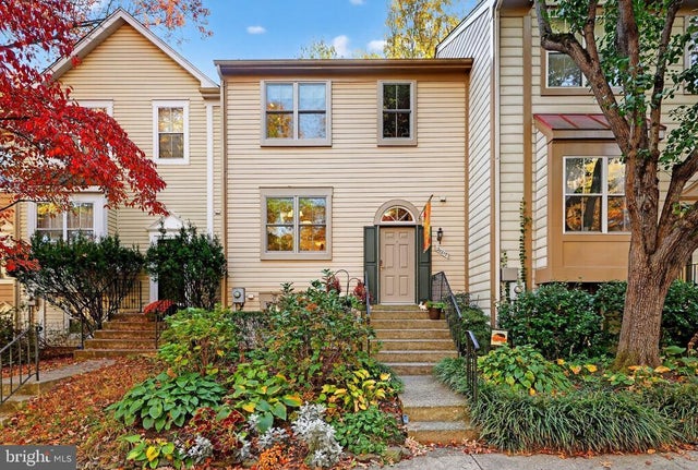 20217 Waterside Dr, Germantown