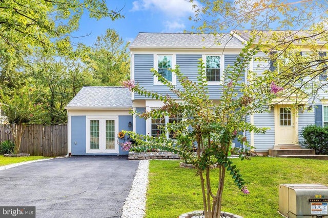 26 Filbert Ct, Gaithersburg