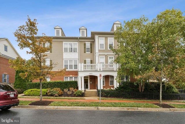 12901 Clarks Crossing Dr #102, Clarksburg