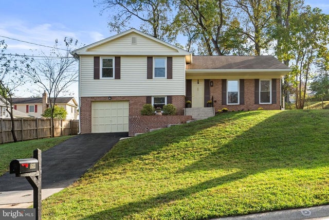 1613 Lemontree Ln, Silver Spring