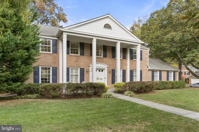 1401 Fallsmead Way, Potomac