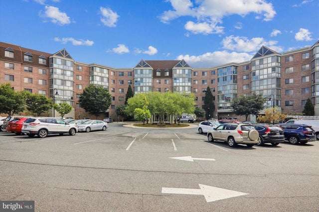 2901 S Leisure World Blvd #304, Silver Spring