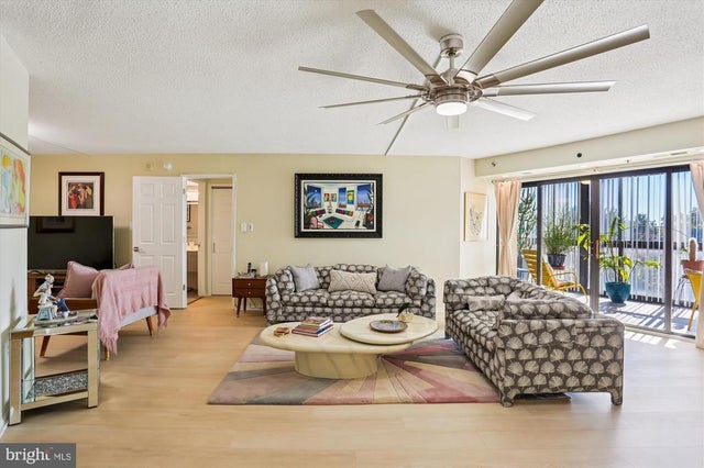 3330 N Leisure World Blvd #5-406, Silver Spring