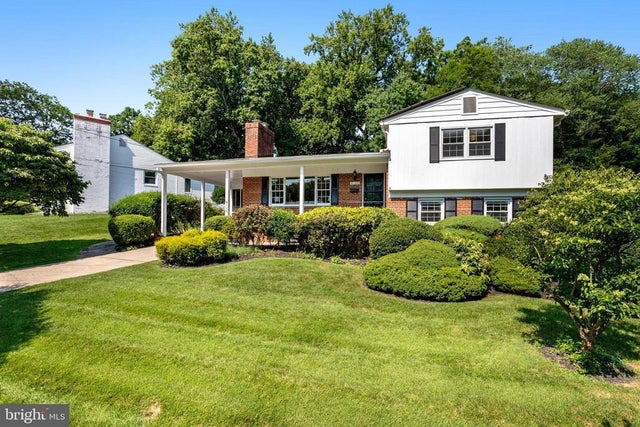 8108 Beech Tree Rd, Bethesda