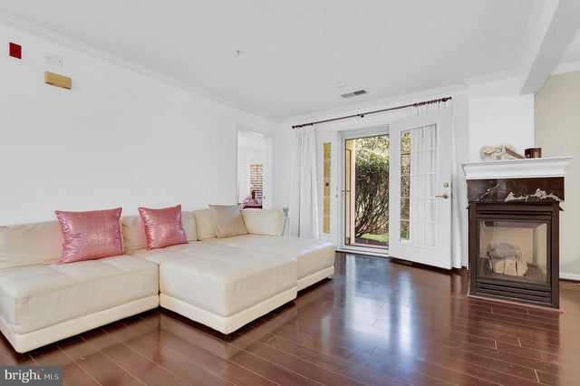 18809 Sparkling Water Dr #t-3, Germantown