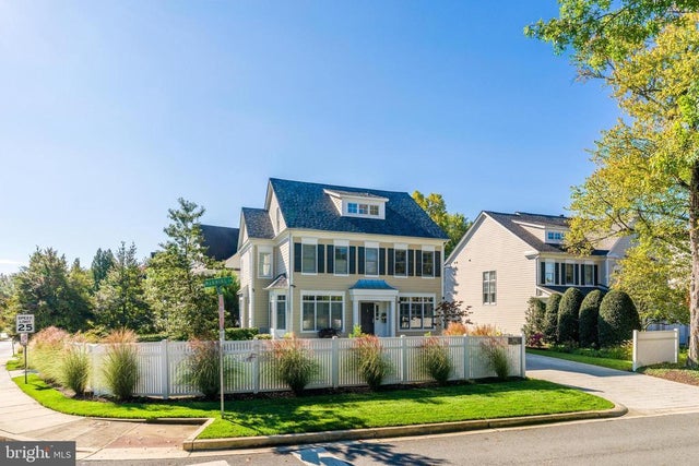 5102 Manning Dr, Bethesda
