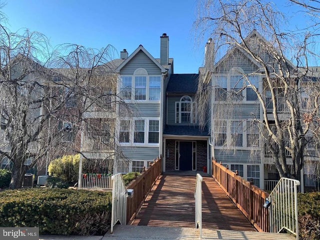 13107 Briarcliff Ter #2-211, Germantown