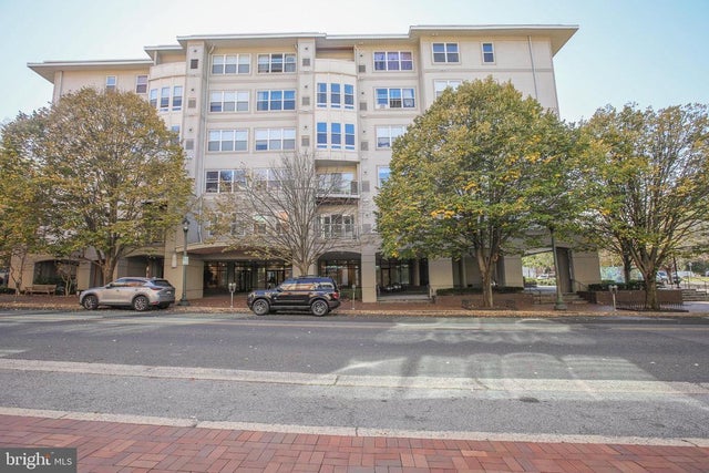 8045 Newell St #112, Silver Spring