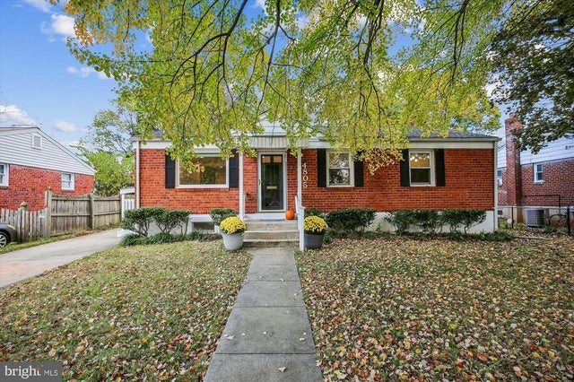 4805 Topping Rd, Rockville