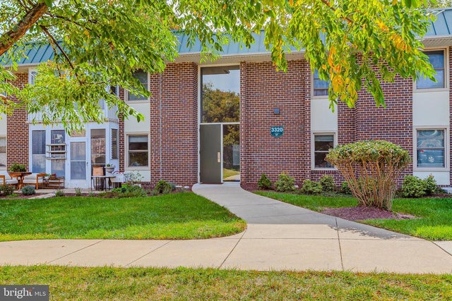 3320 Chiswick Ct #61-2b, Silver Spring