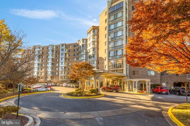 3005 S Leisure World Blvd #201, Silver Spring