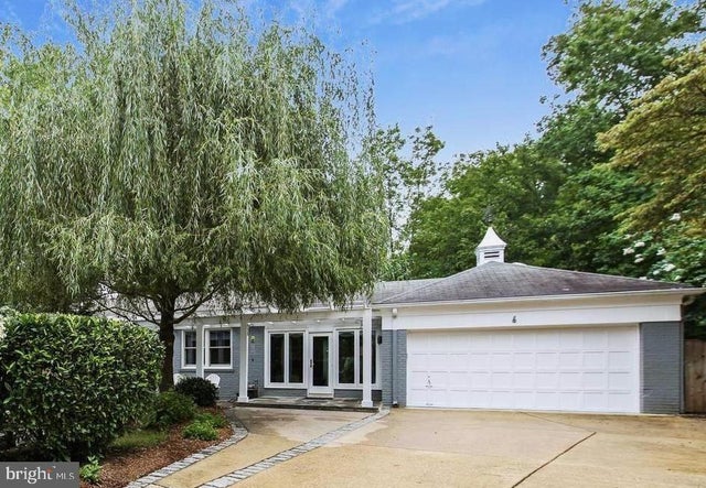 6 Spring Hill Ct, Chevy Chase