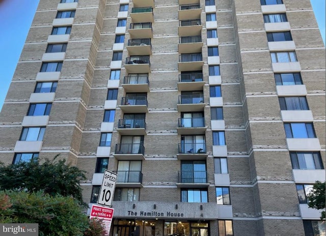 4 Monroe St #4-509, Rockville