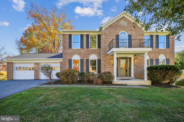 17 Locustwood Ct, Silver Spring