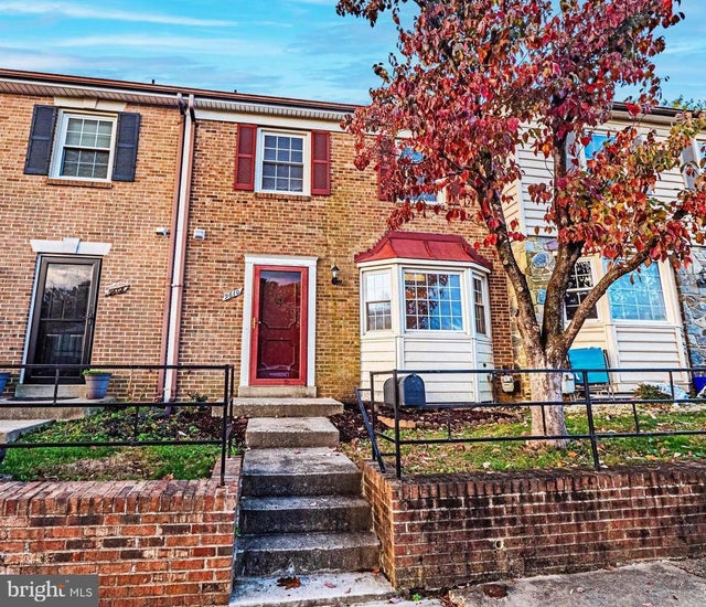 9610 Kanfer Ct, Gaithersburg