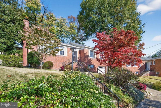 402 Hinsdale Ct, Silver Spring