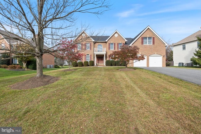 3817 Park Lake Dr, Rockville