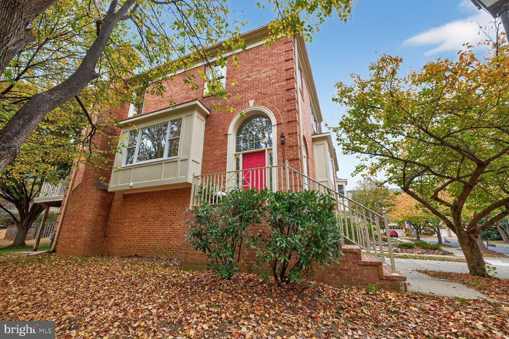 10152 Sterling Ter, ROCKVILLE