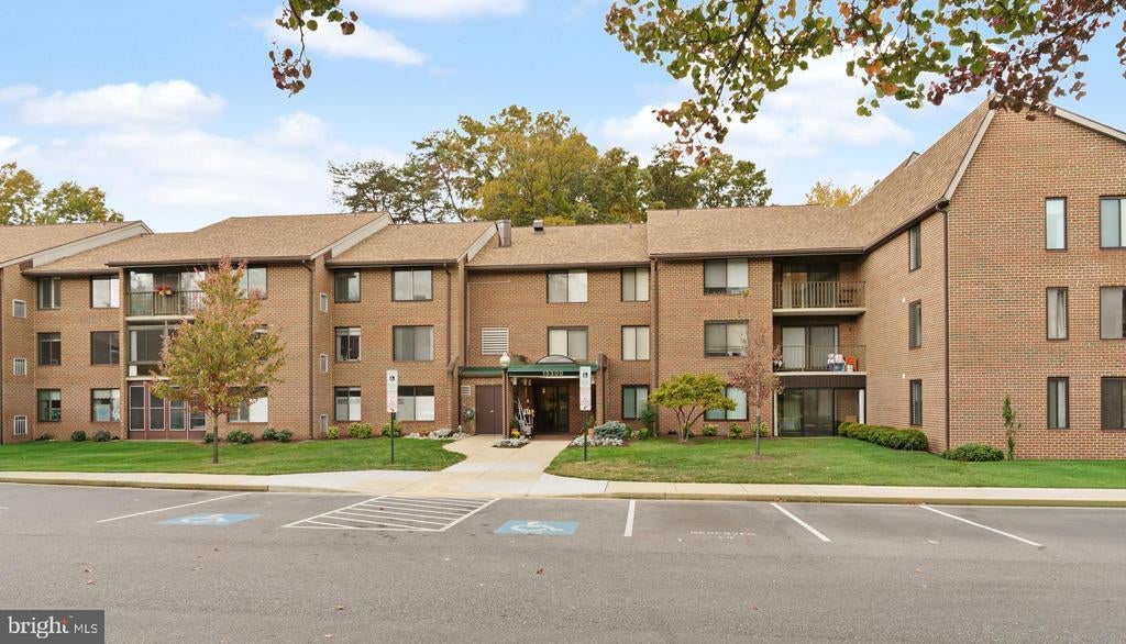 15300 Beaverbrook Ct #88-3f, SILVER SPRING