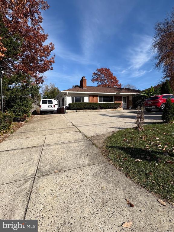 10229 Ne Green Forest Dr, Silver Spring