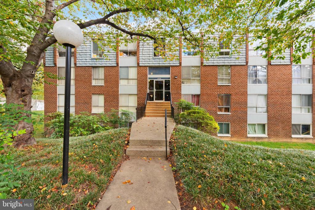 3914 Bel Pre Rd #3914, SILVER SPRING