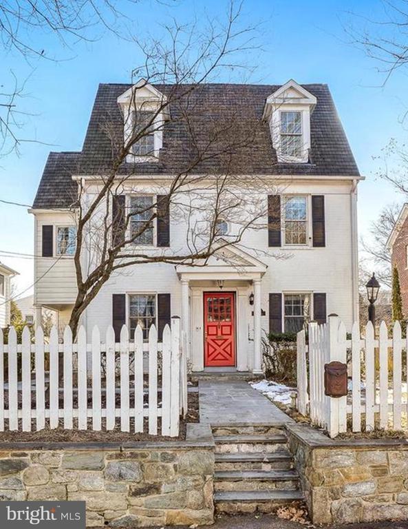 7012 Exeter Rd, BETHESDA