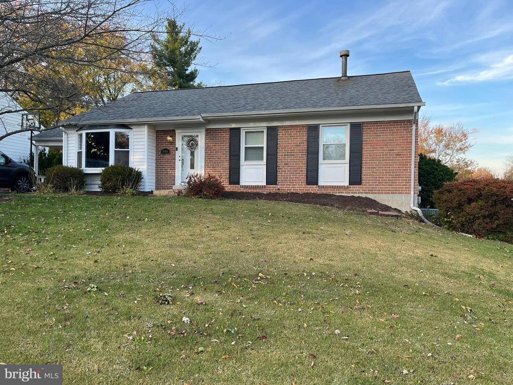 10453 Sweepstakes Rd, DAMASCUS