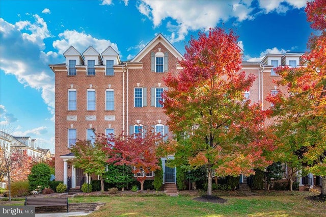 593 Cedar Spring St, Gaithersburg