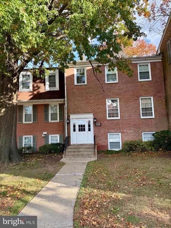 724 Quince Orchard Blvd #202, Gaithersburg